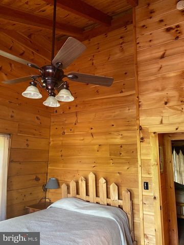 550 CROSS MOUNTAIN RD, Luray, VA 22835