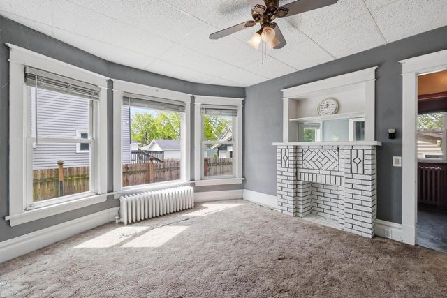 637 Bowen STREET, Oshkosh, WI 54901