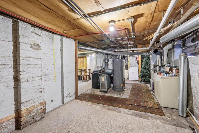 637 Bowen STREET, Oshkosh, WI 54901