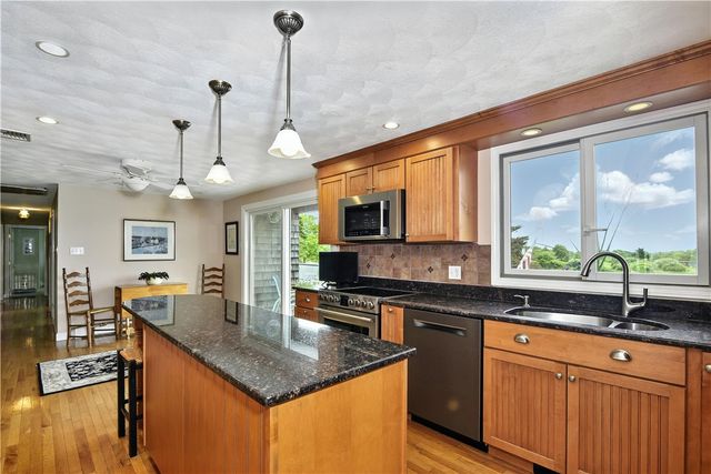 1 Butts Rock Road, Little Compton, RI 02837