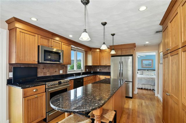 1 Butts Rock Road, Little Compton, RI 02837