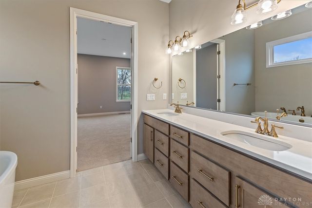 2504 Bent Grass Drive, Beavercreek, OH 45431