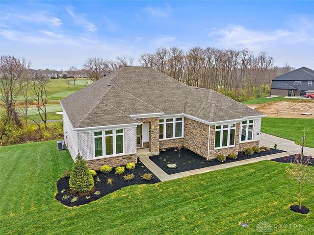 2504 Bent Grass Drive, Beavercreek, OH 45431