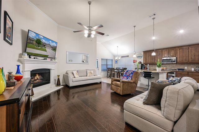 1669 Victoria Drive, Fort Worth, TX 76131