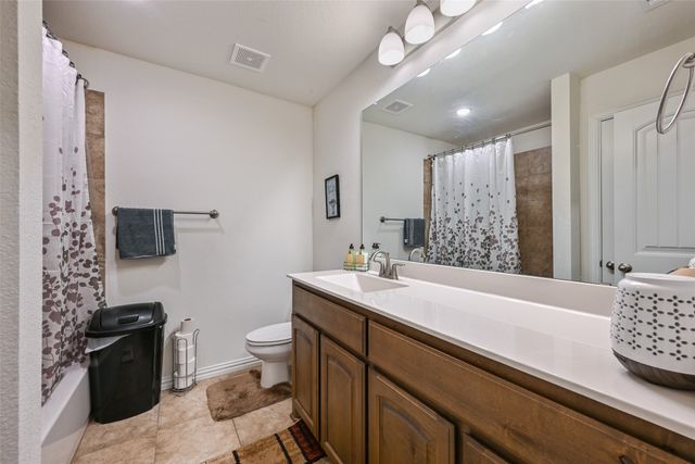 1669 Victoria Drive, Fort Worth, TX 76131