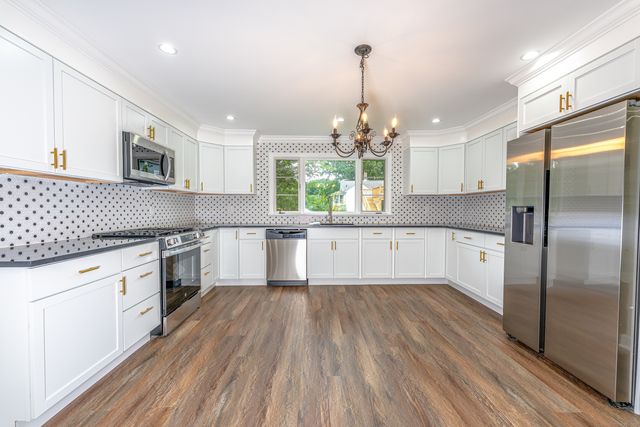 8 Bonnie Lane, Waterbury, CT 06705