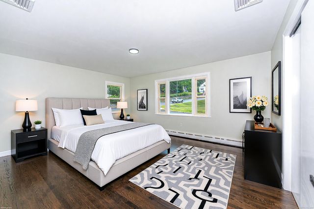 8 Bonnie Lane, Waterbury, CT 06705