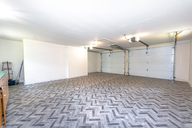 8 Bonnie Lane, Waterbury, CT 06705