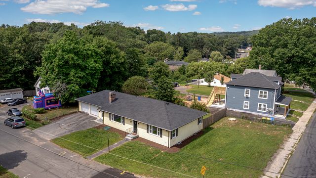 8 Bonnie Lane, Waterbury, CT 06705