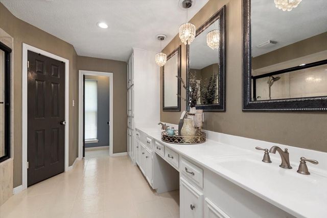 6611 Chancellor Drive, Spring, TX 77379