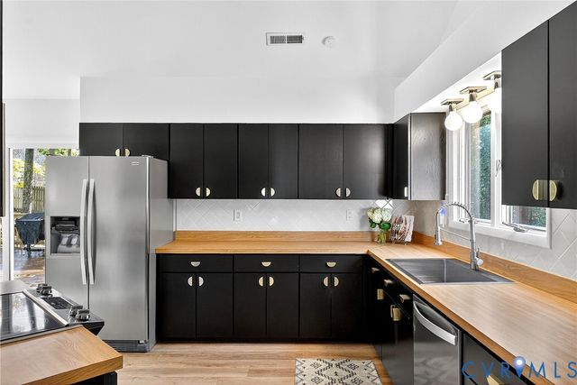 8709 Sheldeb Dr, Chesterfield, VA 23235