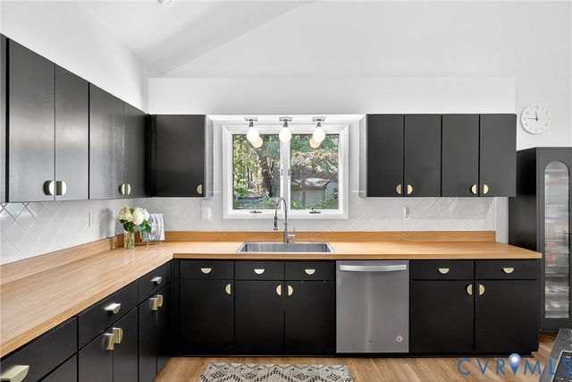 8709 Sheldeb Dr, Chesterfield, VA 23235