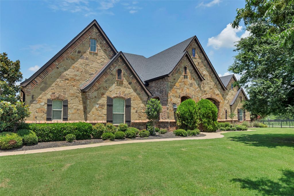 6412 Preferred Drive, Fort Worth, TX 76179
