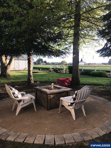 6944 Lakeside Dr NE, Salem, OR 97305