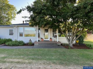 6944 Lakeside Dr NE, Salem, OR 97305
