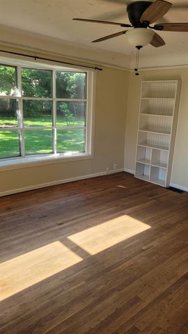 1013 Oak Street, Lennon, MI 48449