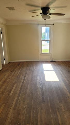 1013 Oak Street, Lennon, MI 48449