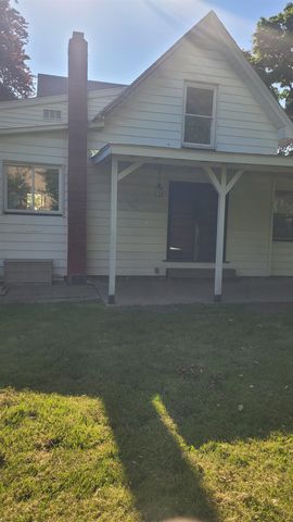 1013 Oak Street, Lennon, MI 48449