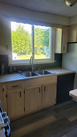 1013 Oak Street, Lennon, MI 48449