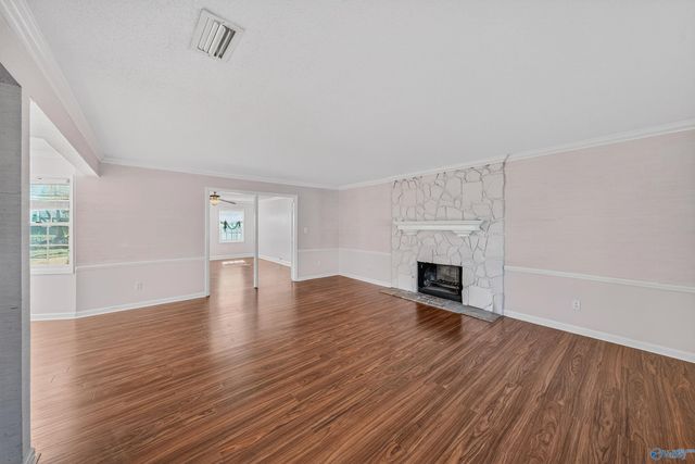 1906 Spanish Oaks Drive, Huntsville, AL 35803