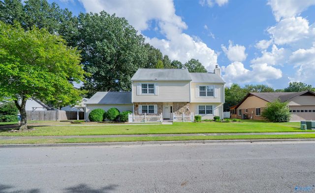 1906 Spanish Oaks Drive, Huntsville, AL 35803