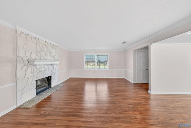 1906 Spanish Oaks Drive, Huntsville, AL 35803