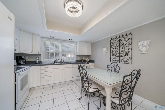 1906 Spanish Oaks Drive, Huntsville, AL 35803