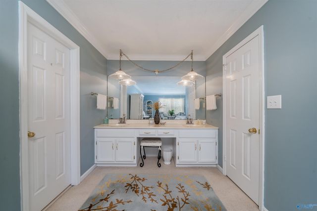 1906 Spanish Oaks Drive, Huntsville, AL 35803