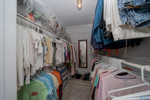 1906 Spanish Oaks Drive, Huntsville, AL 35803