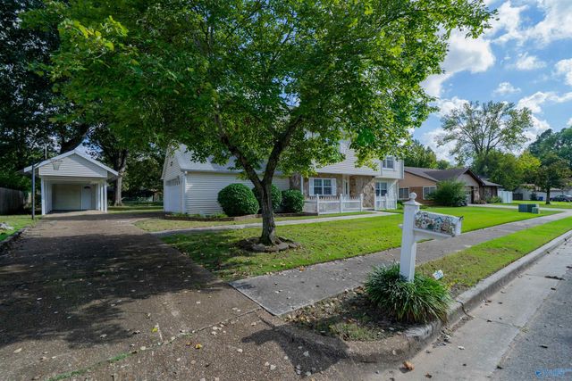 1906 Spanish Oaks Drive, Huntsville, AL 35803