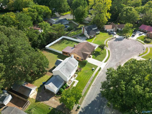 1906 Spanish Oaks Drive, Huntsville, AL 35803