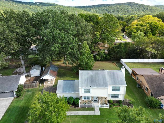 1906 Spanish Oaks Drive, Huntsville, AL 35803