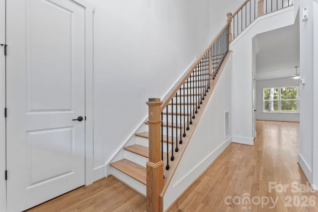 80 42nd Avenue Drive NW, Hickory, NC 28601