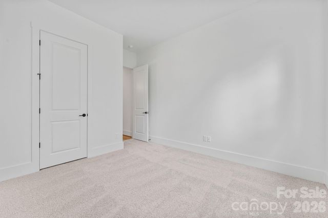 80 42nd Avenue Drive NW, Hickory, NC 28601