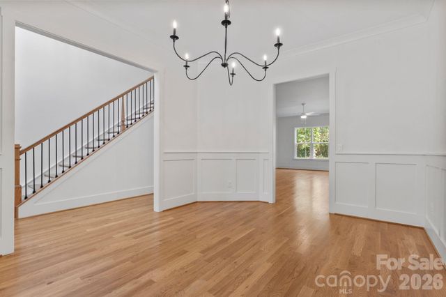 80 42nd Avenue Drive NW, Hickory, NC 28601