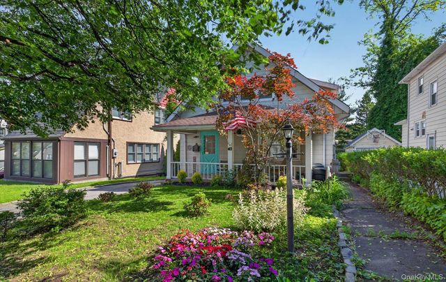 67 Nassau Road, Great Neck, NY 11021