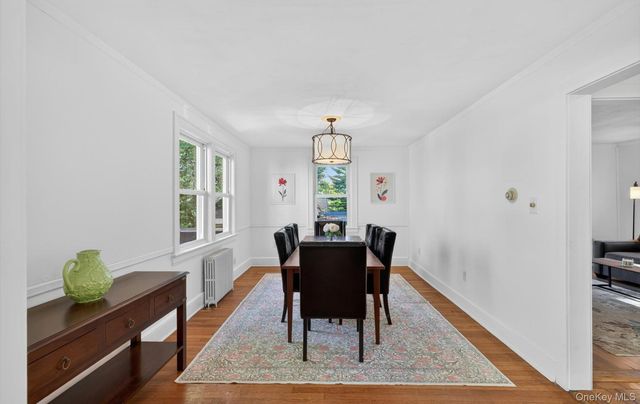 67 Nassau Road, Great Neck, NY 11021