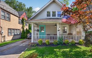 67 Nassau Road, Great Neck, NY 11021