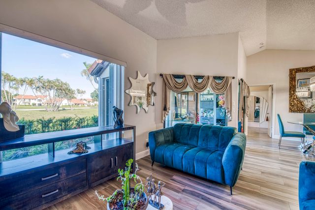 8178 Mooring Circle, Boynton Beach, FL 33472