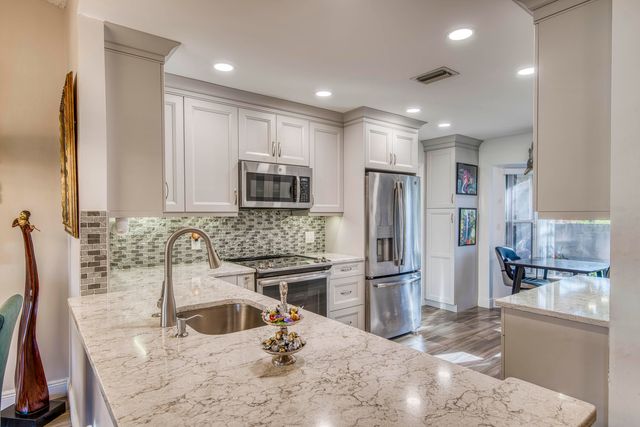 8178 Mooring Circle, Boynton Beach, FL 33472