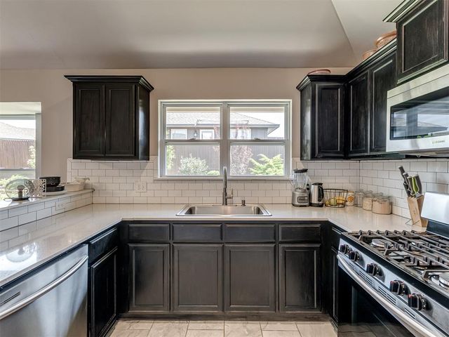 19816 Barrister Circle, Edmond, OK 73012