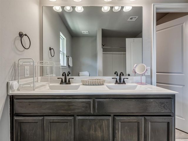 19816 Barrister Circle, Edmond, OK 73012