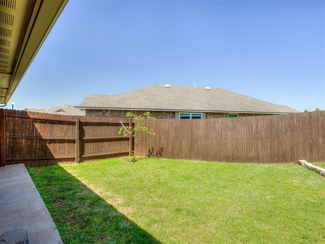 19816 Barrister Circle, Edmond, OK 73012