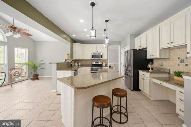 30 NUGENT DR, Stafford, VA 22554