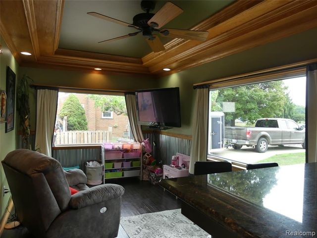8335 Pardee Road, Taylor, MI 48180