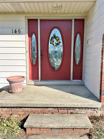 145 Crestview Drive, Elyria, OH 44035