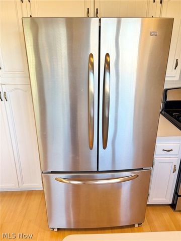 145 Crestview Drive, Elyria, OH 44035