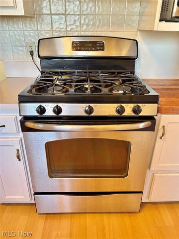 145 Crestview Drive, Elyria, OH 44035