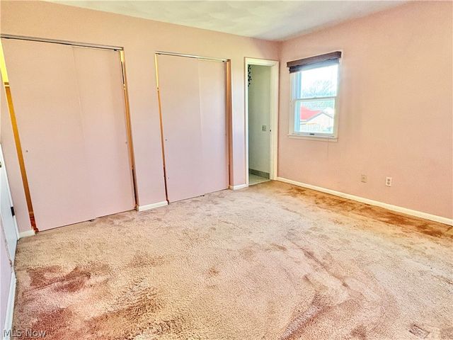 145 Crestview Drive, Elyria, OH 44035