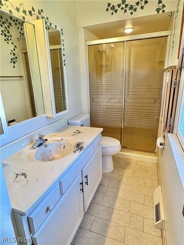 145 Crestview Drive, Elyria, OH 44035